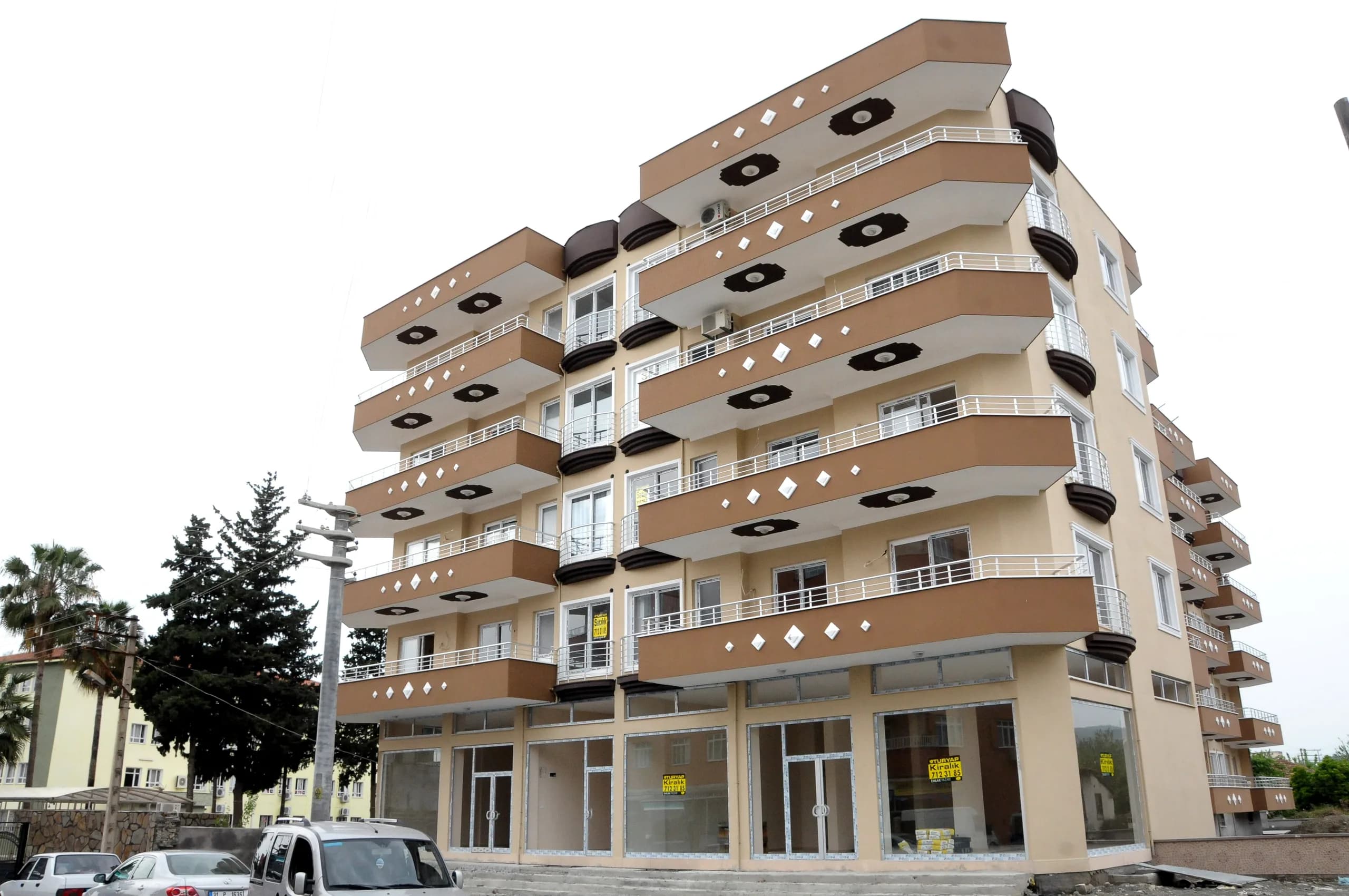Gazi Apartmanı — görsel 2