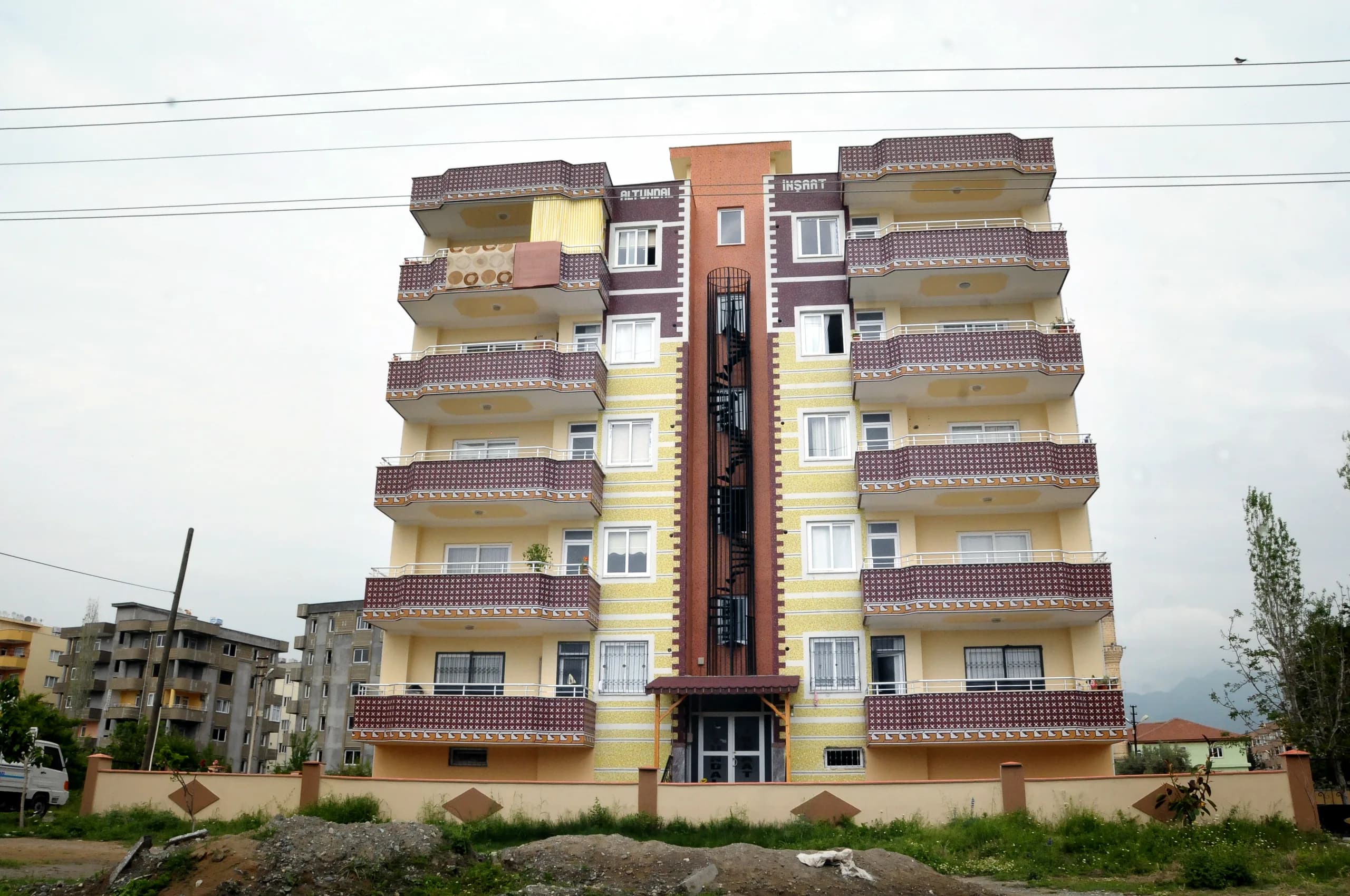 Gülizar Apartmanı — Dörtyol, Hatay